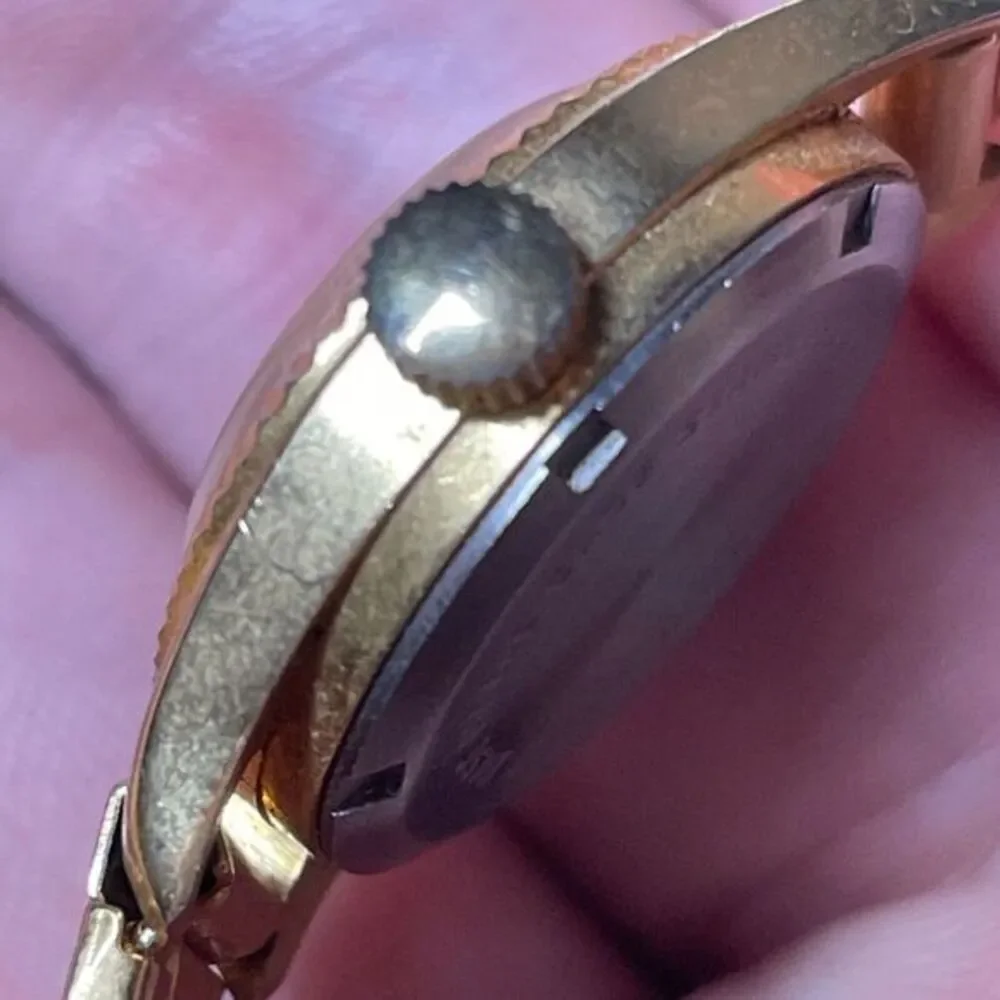 Kronaron Electra Women's vintage gold‎ wrist watch analog hong kong